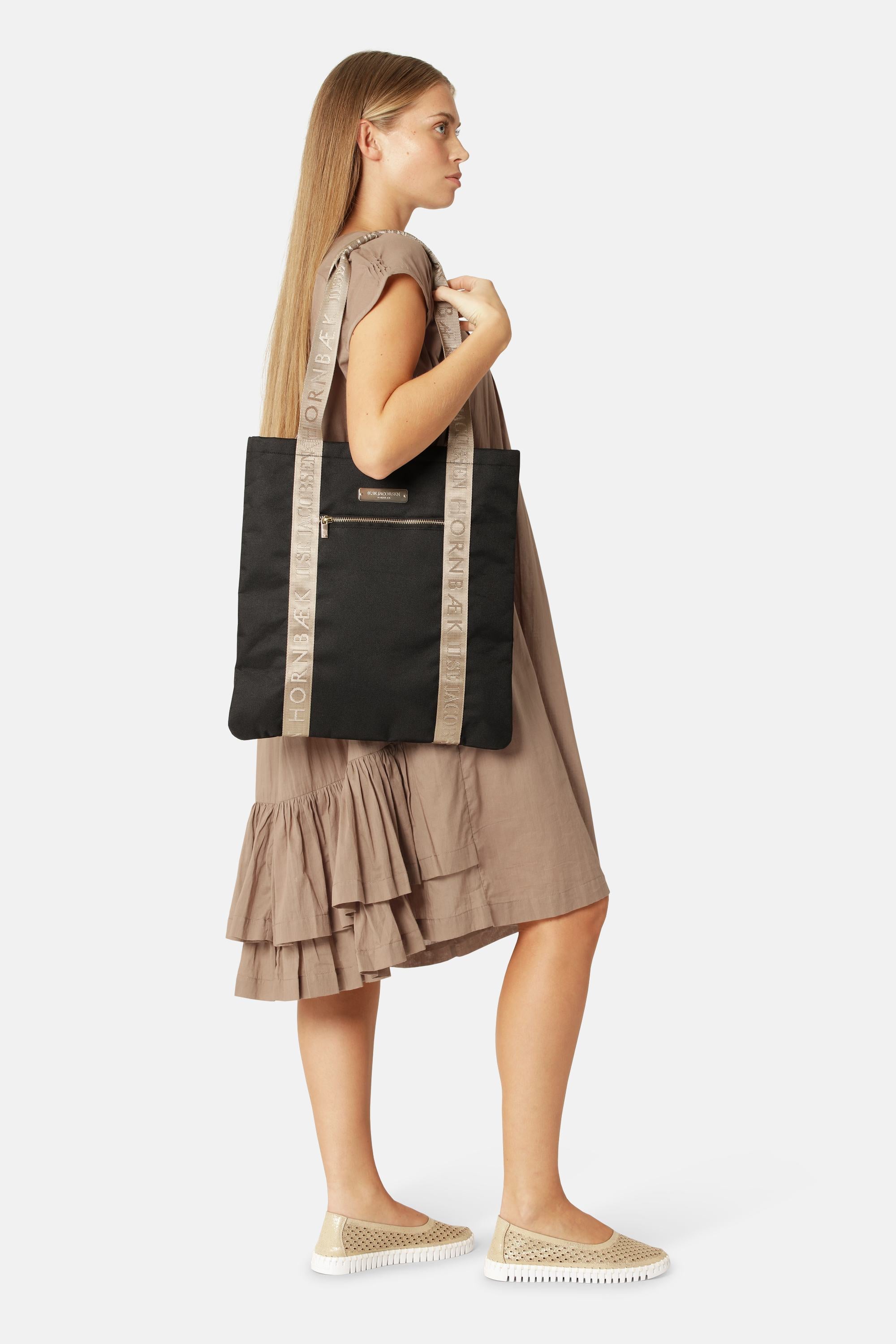 Tote Reseväska - Black